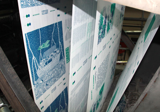 Formes Vives et Thibaud Meltz, impression du journal Article11 n°6, 24x44cm (plié), offset rotative 2 tons, octobre 2011