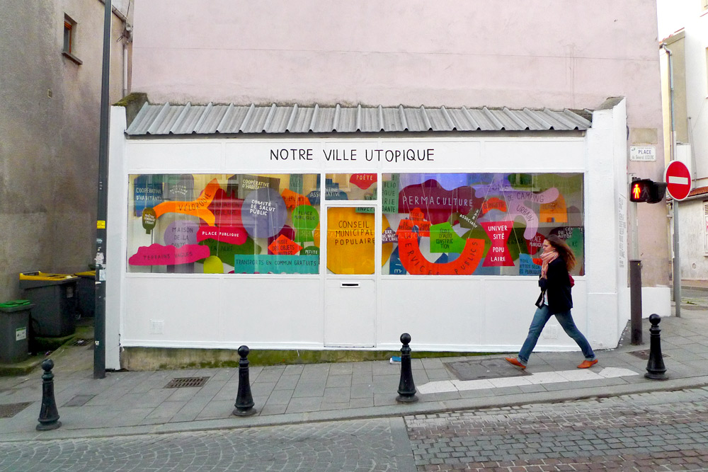 Formes Vives, Notre ville utopique, installation à la Galeru, ville de Fontenay-sous-Bois, acrylique sur medium, avril 2011